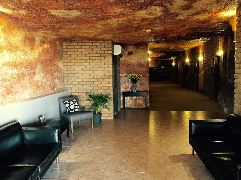 The Lookout Cave Underground Motel Coober Pedy Exteriér fotografie