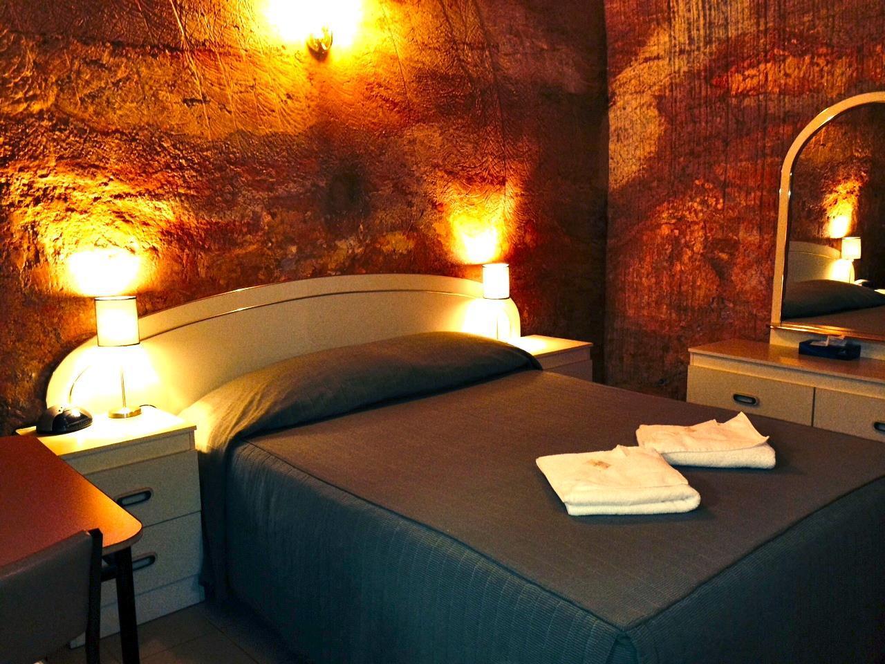 The Lookout Cave Underground Motel Coober Pedy Exteriér fotografie